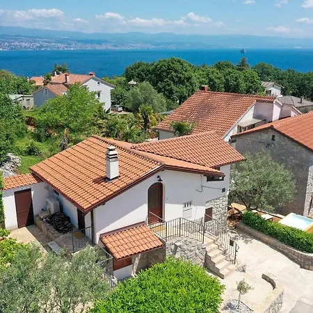 וילה Fani With Jacuzzi *