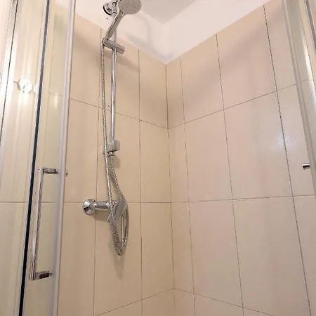 Villa Fani With Jacuzzi Icici