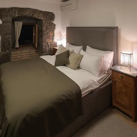 Villa Fani With Jacuzzi *